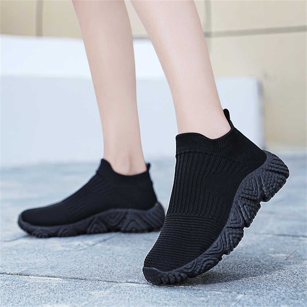 Luxury Lifestyle Items - Large Size 39-40 Original Shoes Shoes