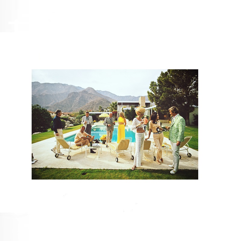 Retro Poolside Host Luxury Lif - Luxury Lifestyle Living recension och pris