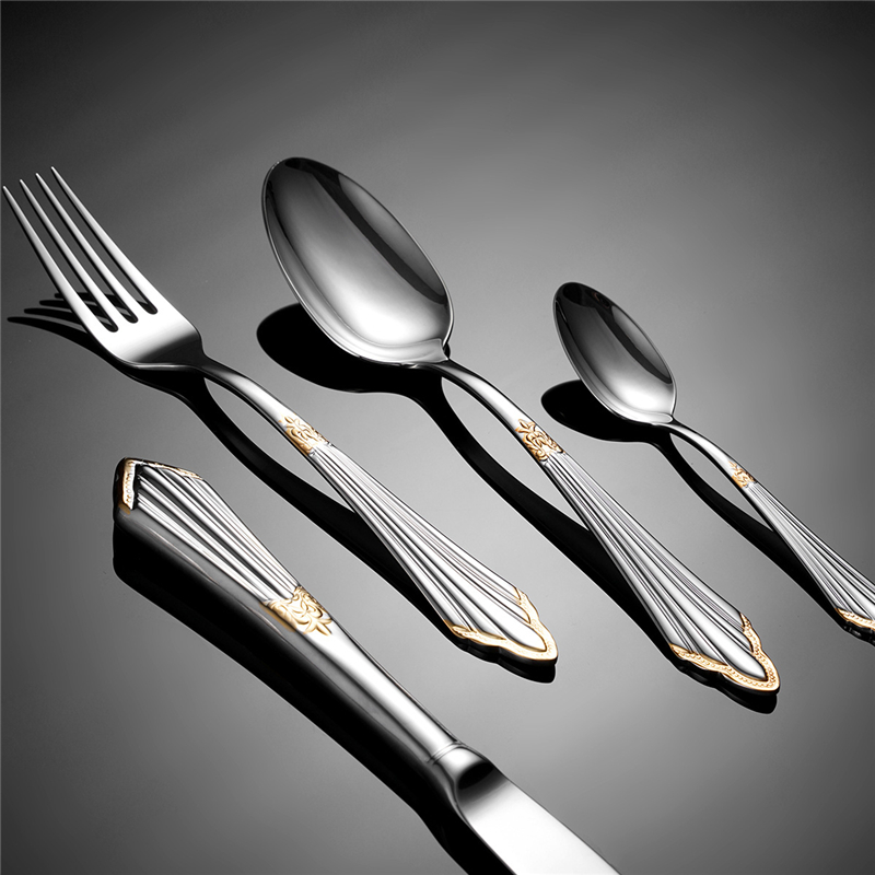 Palace Embossed 304 Stainless  - Gold Plated Cutlery recension och pris