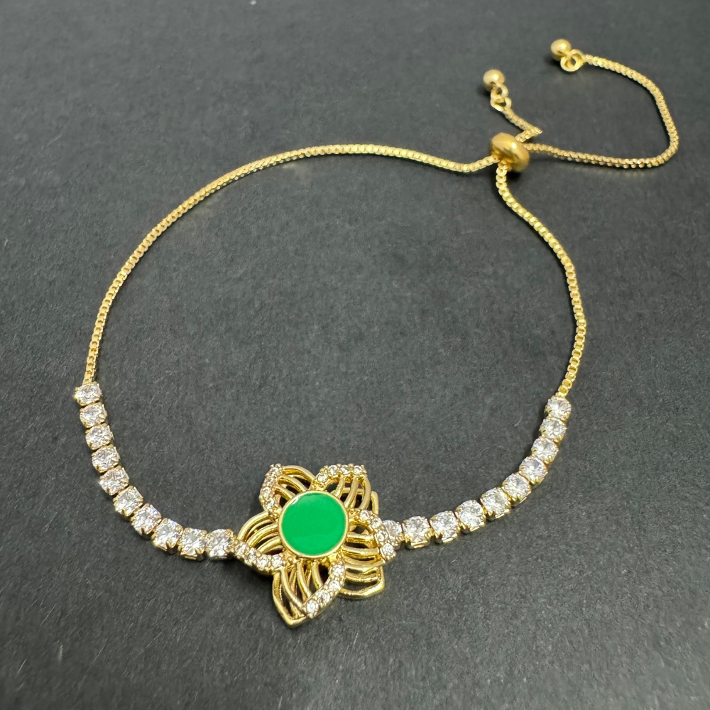 Hollowed-out Flower-shaped Bra - Luxury Lifestyle Jewelry recension och pris